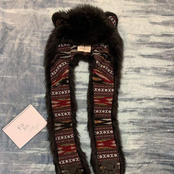 Black Bear 🐻 Spirithood - Picture 7 of 8